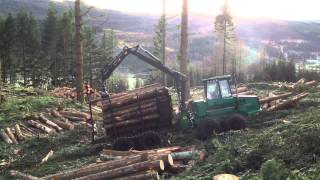 Logset 8F forwarder pulling up hill