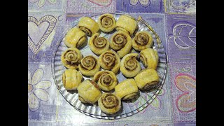 Сладкие улитки из слоёного теста с корицей