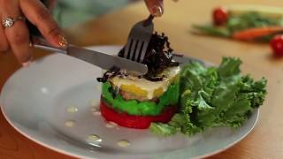 CAUSA TRICOLOR RELLENA DE CERDO - RECETA