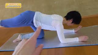 つながる体幹の推進力で脚を高く上げる