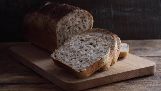 ПШЕНИЧНЫЙ ХЛЕБ НА ЗАКВАСКЕ. С семенами подсолнечника, кунжута и льна