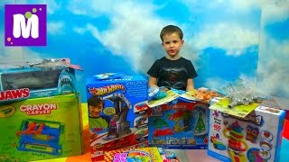Посылка с игрушками Хот Виллс и Томас и его друзья