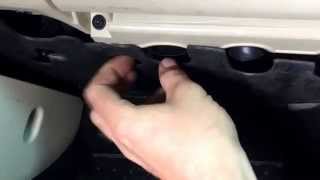 VW Tiguan. Замена салонного фильтра. Cabin Air filter change. Pollenfilter wechsel