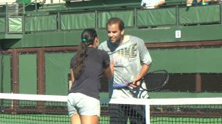 2012- Marion Bartoli Warming Up Pete Sampras