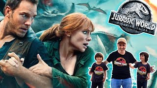 VAMOS al ESTRENO de JURASSIC WORLD 2, el T REX se come los NUGGETS y nos regalan juguetes!!