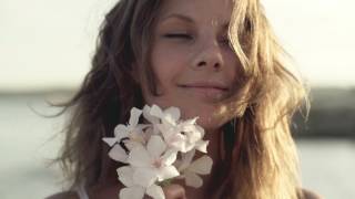 NIVEA Mes de la Mujer - #MUJERESQUELLEVÁSENLAPIEL