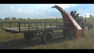 БЕЗ ТАКОГО ПРИЦЕПА ОЧЕНЬ ТЯЖЕЛО в хозяйстве. Фуражный прицеп