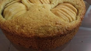 Сочный кокосово - яблочный пирог! Влажный и очень нежный.