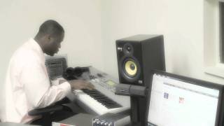 Mike Kalombo "Day Dreaming" (On ITunes)