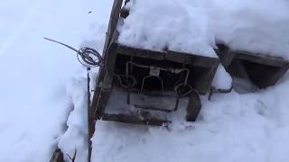 Проверка большого путика на снегоходе.