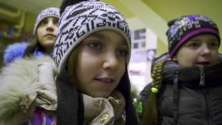 "Тик так" В фильме использована песня на слова  Раисы Паниной, музыка: Андрея Варламова