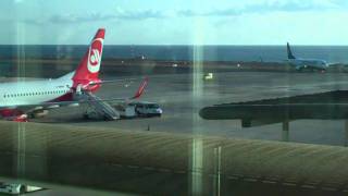 Plane spotting at Fuerteventura airport (FUE) Landings,departures & parking 18/2/12 HD