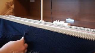 Вяжем планку горловины на машинке. Описание