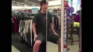 ПРИКОЛ С ЗЕРКАЛОМ