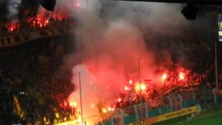 DFB-Pokal = Borussia Dortmund - Dynamo Dresden (Dresdner zünden Bengalos)