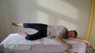 Protažení Čtyřhranného svalu bederního (m. Quadratus lumborum) na lehátku