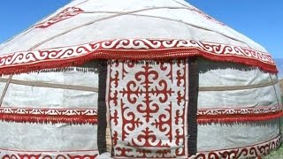 How is a Kyrgyz yurt constructed? / Кыргыз боз үйү кантип тигилет?