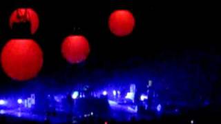 Coldplay plays 'Speed of Sound' in Kansas City