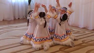 Танец эскимосов "Северное сияние". Детский Сад 152 Казань. Мадина Акмарова