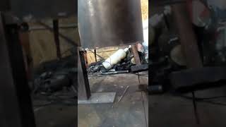 Тигель для плавки свинца ,объемом на 74.5 кг жидкого свинца