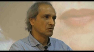 Conversatorio con Julio Paredes. Cas(z)a de Letras (25).