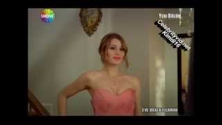 Gizem Karaca Mini Etek Frikik - Muhteşem Göğüsler