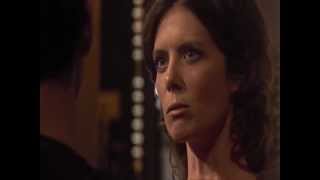 Stargate Atlantis-Elizabeth Weir kiss John Sheppard
