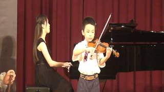 朱歆暐在維也納音樂大賽初賽,演出賽茲的學生協奏曲第四號第三樂章