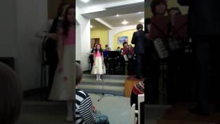 Песня просьба исполняет Вероника Борисова