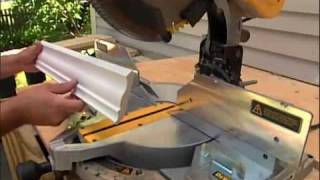 Installing Crown Moulding - Décor Moulding