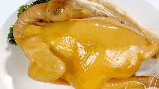 Đây Chính Là Mẹo Luộc Gà Vàng Ươm, Da Căng Bóng Mà Các Nhà Hàng Vẫn Giấu Bí Quyết