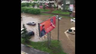 Сильный ливневый паводок, потоп в Красноярске, Россия 20.08.2017