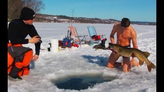 ЗИМНЯЯ РЫБАЛКА 2017 2018 ОГРОМНАЯ ЩУКА ПЕРВЫЙ ЛЁД ЩУКА НА ЖЕРЛИЦЫ ОТКРЫТИЕ СЕЗОНА РЫБАЛКА ЗИМОЙ Щука