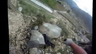 Американского солдата ранили в бою | Камера на шлеме