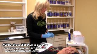 Cirepil Blue Nose & Ear Waxing Demonstration