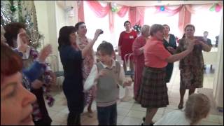 САМАЯ КРАСИВАЯ НОВОГОДНЯЯ И РОЖДЕСТВЕНСКАЯ ПЕСНЯ - ТАНЦУЮТ ВСЕ! "РОЖДЕСТВО"
