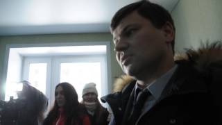 Директор Госжилстроя объясняет, почему в квартирах для детей-сирот нет воды