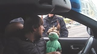 Полиция развод на знак Smile