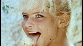 Ice-Cream Ad with light erotic content (Soviet Retro 1989)