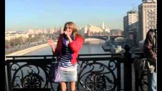 Волки в центре Москвы нападают на туристов!