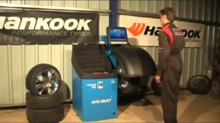 Балансировочный станок Hofmann MS900 Wheel Balancer