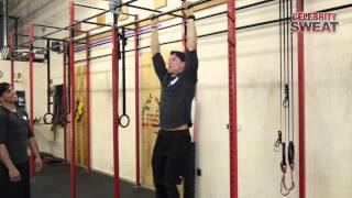 Ab Workout with Steve Weatherford and Victor Ortiz