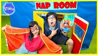 Ryan's World Box Fort House + Giant Green Mystery Surprise Egg!