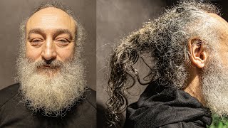 EMOTIONALE TRANSFORMATION - Sein erster Haarschnitt nach über 20 Jahren