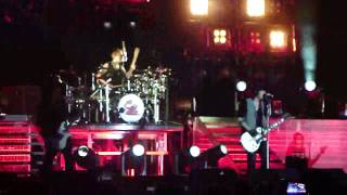 Three Days Grace - Riot (Live in Charlotte NC) HD