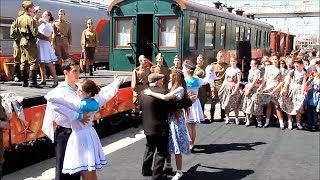 Севастопольский вальс. Ветеран не выдержал и вышел танцевать. Новороссийск 17.04.2015