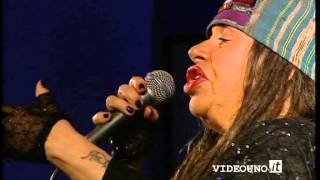 Iskra Menarini ricorda Lucio Dalla in un concerto