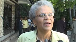 Cocktail en l'honneur de Dany Laferrière à l'Ambassade de France - Michèle Pierre-Louis