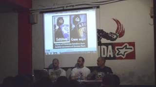 Charla sobre la situación en Ucrania por tres voluntarios.