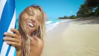 Девушки на пляже Красотки в купальниках 18+Girls on the beach Beauty in swimsuits 18+